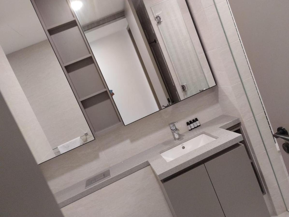 קואלה לומפור Eaton Residences Klcc By Luna מראה חיצוני תמונה